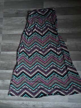 🌻5/$20🌻 Joe Benbasset Teal, Pink & Black Chevron Maxi